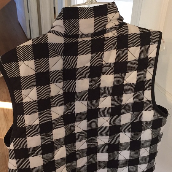 Checkered Vest - Picture 6 of 8